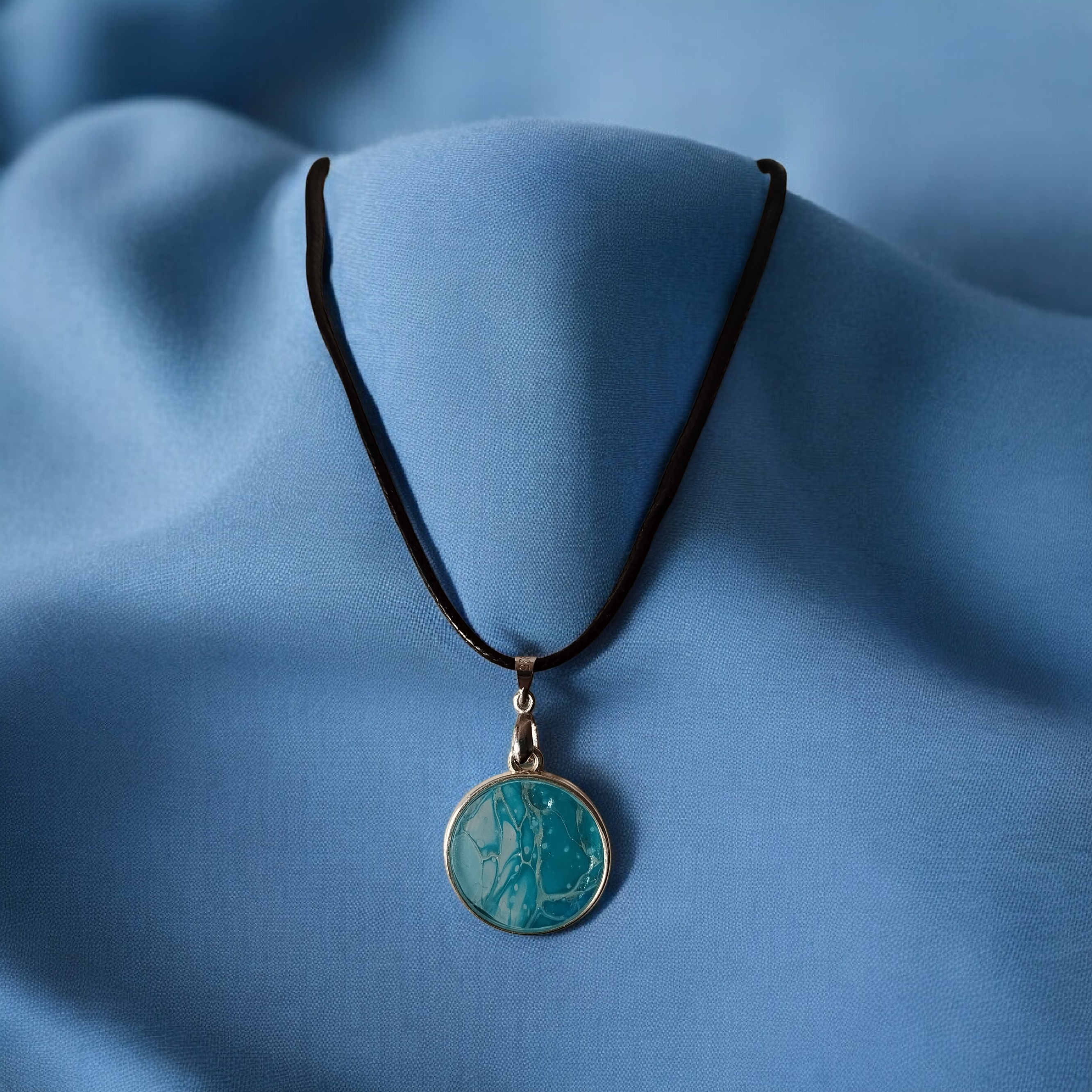 Pendentif bulle de couleur- Aqua
