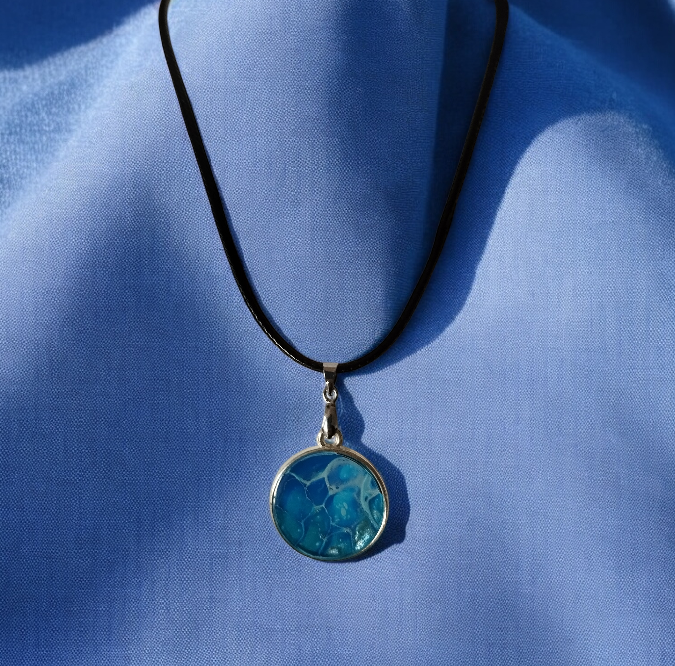 Pendentif bulle de couleur- Aqua